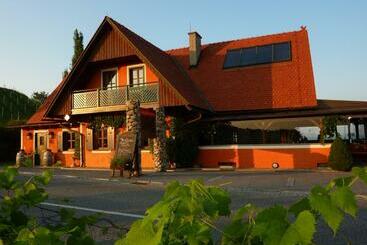 فندق صغير Wohlmuth Lückl