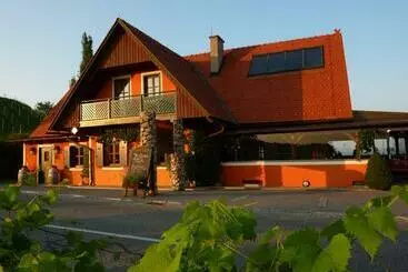 Alberg Wohlmuth Lückl