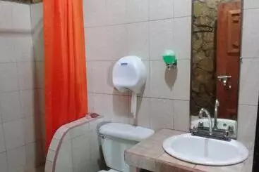 ユースホステル Hostal Eco Lodge La Chiponga