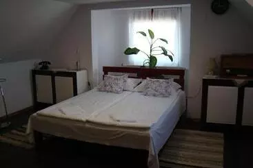 Majatalo Tornácos Vendégház