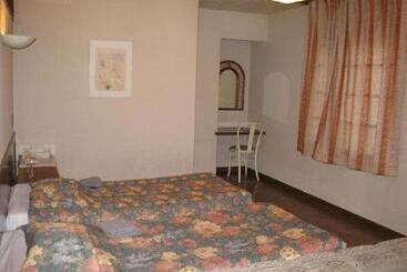 בית מלון כפרי Civic Inn Sayama