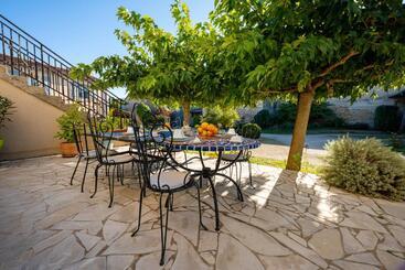 Bed and Breakfast La Maison De Charlotte   Chambres D Hôtes Futuroscope