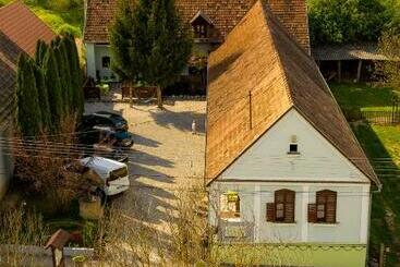 בית מלון כפרי Noresa étterem és Panzió