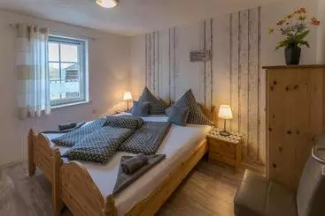 ペンション Landhaus Rundblick Im Elbsandsteingebirge Bei Bad Schandau