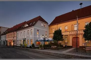 Pensione Ratskeller Hotel & Restaurant Lindow