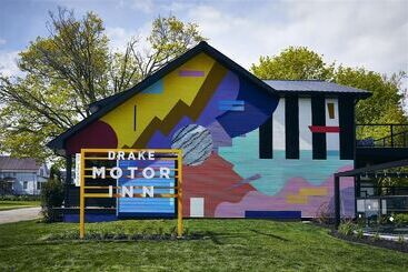 Herberge Drake Devonshire And Motor Inn