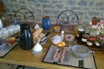 Au Rendez Vous De L Auxois B&b