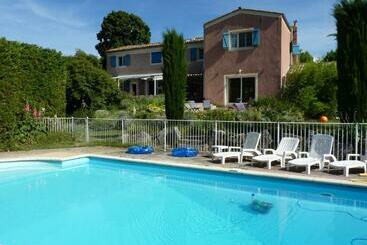 مبيت وإفطار La Maison Rose