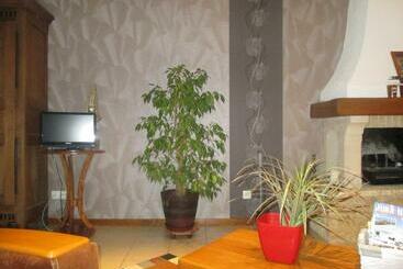 住宿加早餐  La Bonardière