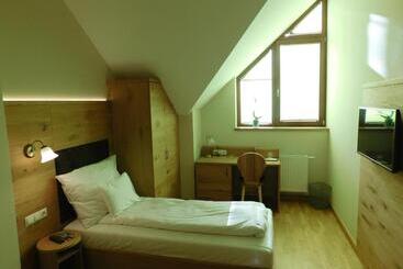 Hotel Hódoséri Vadászház