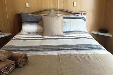 Отель Mount Rumney Escapes 1h Haven Horse House