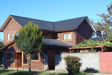 Pension Cafe & Hostal Acurruka