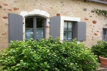 بنسيون Domaine De La Crapaudine