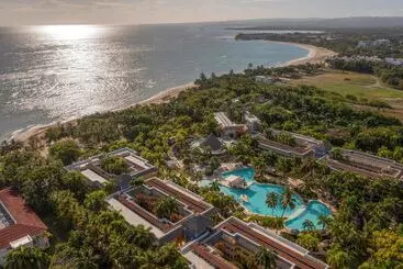 ホテル Iberostar Waves Costa Dorada