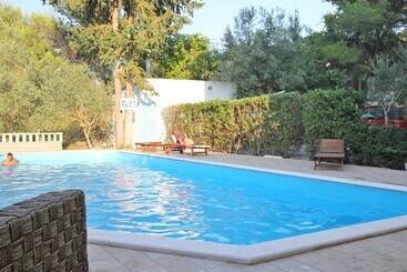 ホテル Sveti Kriz