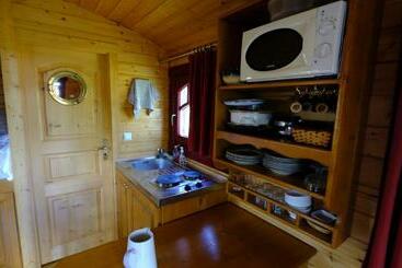 فندق Les Roulottes De La Ferme Des Chanaux