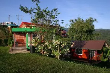 Hotel Baanchomdow Phutubberk