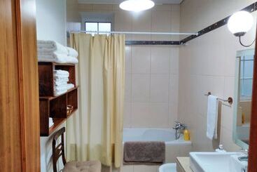 קוטג'' Quinta Do Serrado