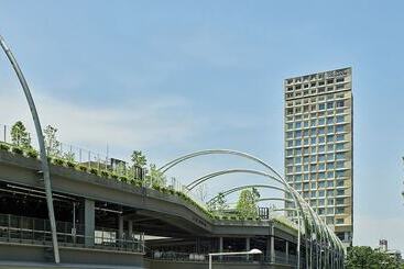 Otel Sequence Miyashita Park