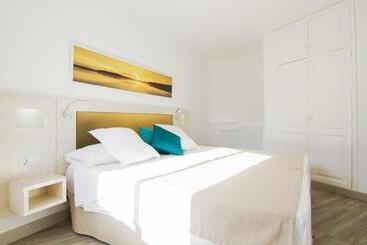 Checkin Bungalows Atlantida