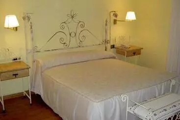 Hotel Manrique De Lara