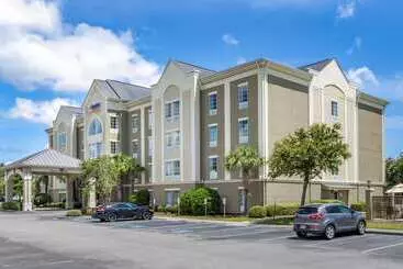 Отель Comfort Suites Myrtle Beach Central