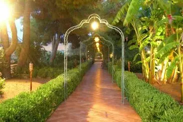 Отель Domus Aurea