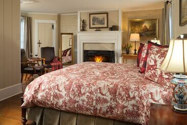 ベッドアンドブレックファースト Inn And Tavern At Meander