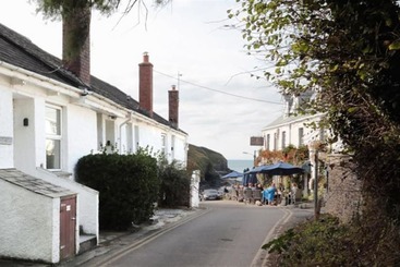 Hus på landet Green Door   Marigold
