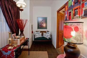 קוטג'' Thylitshia Villa