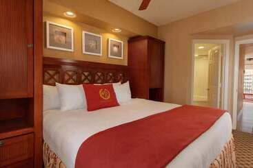 کلبه Westgate Town Center Resort