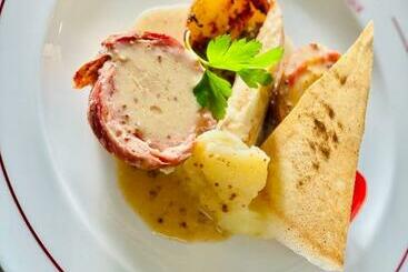 酒店 Les 3 Rois By Yy