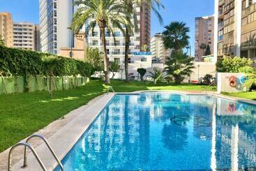 游客公寓 Cenit Apartment