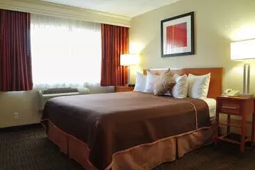 בית מלון כפרי Howard Johnson By Wyndham San Diego Sea World