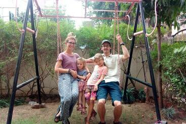 הוסטל Jwala Niketan Guesthouse Private Rooms