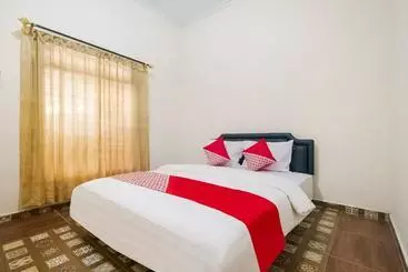 هتل Oyo 3223 Jy Homestay