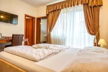 ペンション Penzión Heléné