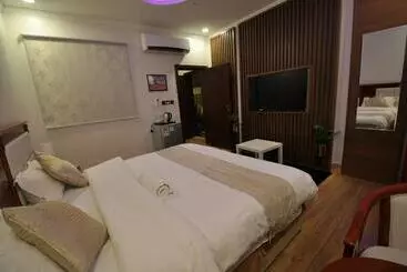 Huoneistohotelli Fakher Yanbu 3 Furnished Units