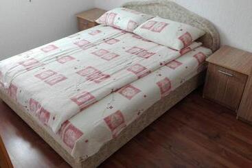 پانسیون Apartment And Rooms D&j