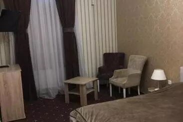 Hotelli Central Magnat Cinema