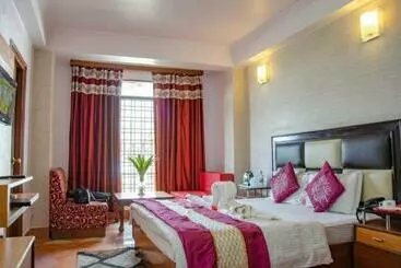 Hotel Goroomgo Mall Road Abhinandan Mussoorie