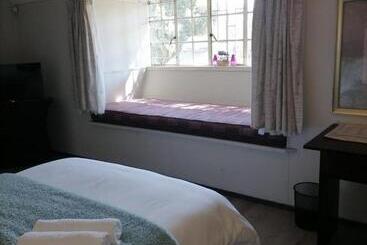 Pension Ndzuti Guest House