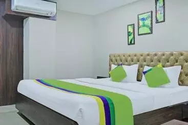Hotel Treebo Raj Inn Lalpur