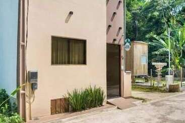 Pensão Pousada Entre Folhas