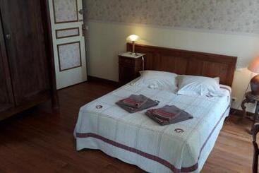 مبيت وإفطار Golf De Teynac