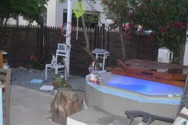 Pension  Bougain Villa Self Catering ,darling