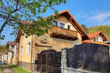 Pensió Casa Rasnoveana