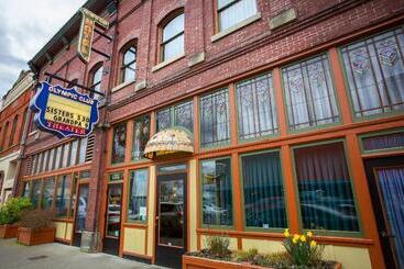 Hotel Mcmenamins Olympic Club