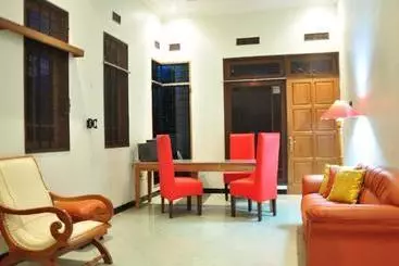 Hotel Shangrila Villa