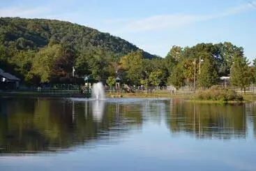 Holiday Inn Express Hotel & Suites West Point Fort Montgomery, An Ihg